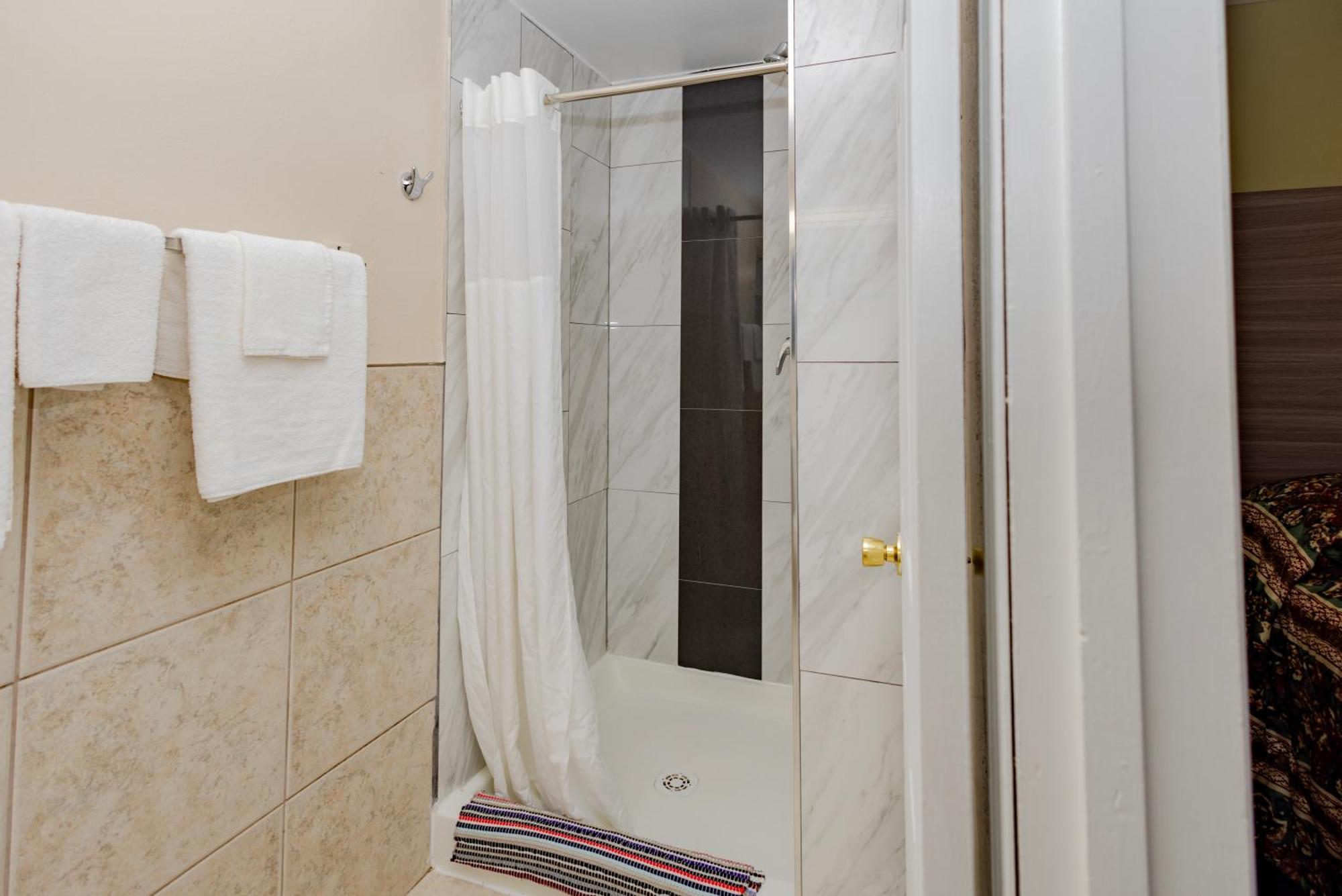 Budget Inn Columbus Lockbourne Zewnętrze zdjęcie